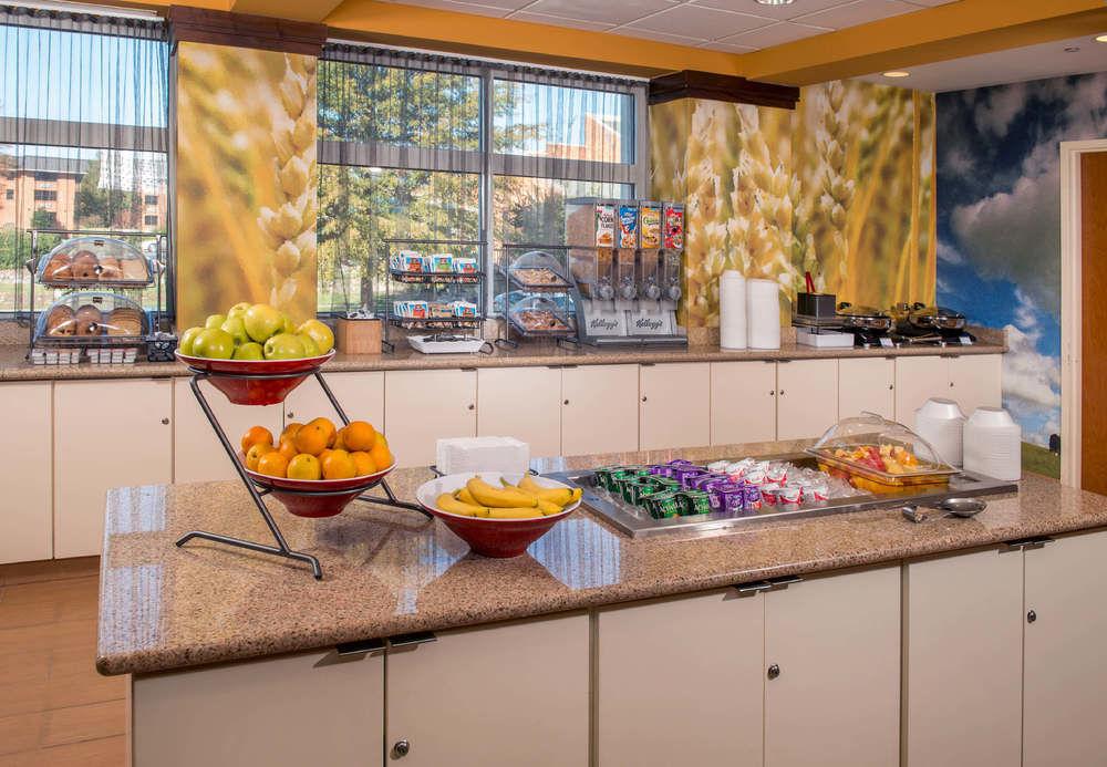 Fairfield Inn & Suites By Marriott Вильямсбург Экстерьер фото