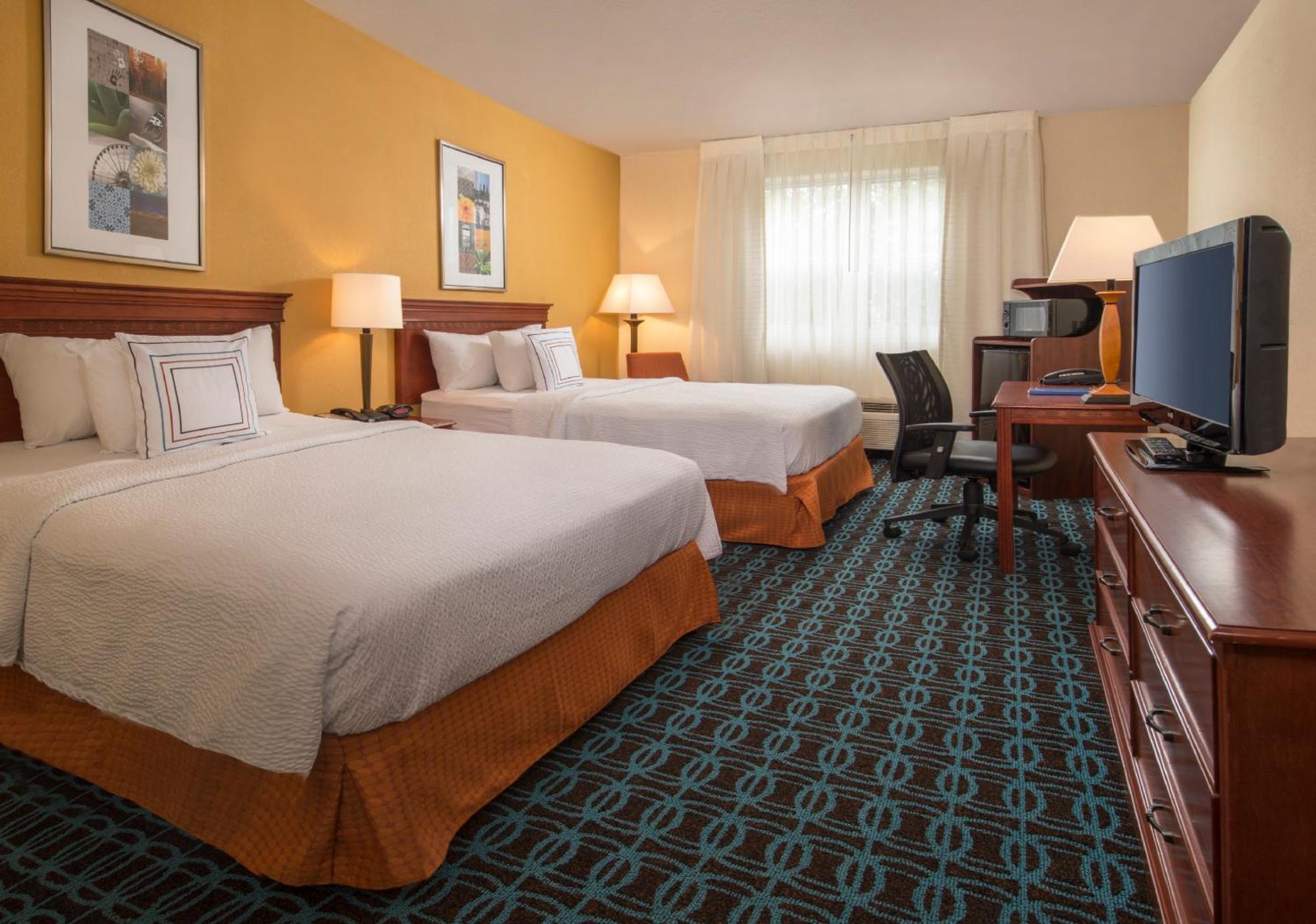 Fairfield Inn & Suites By Marriott Вильямсбург Экстерьер фото