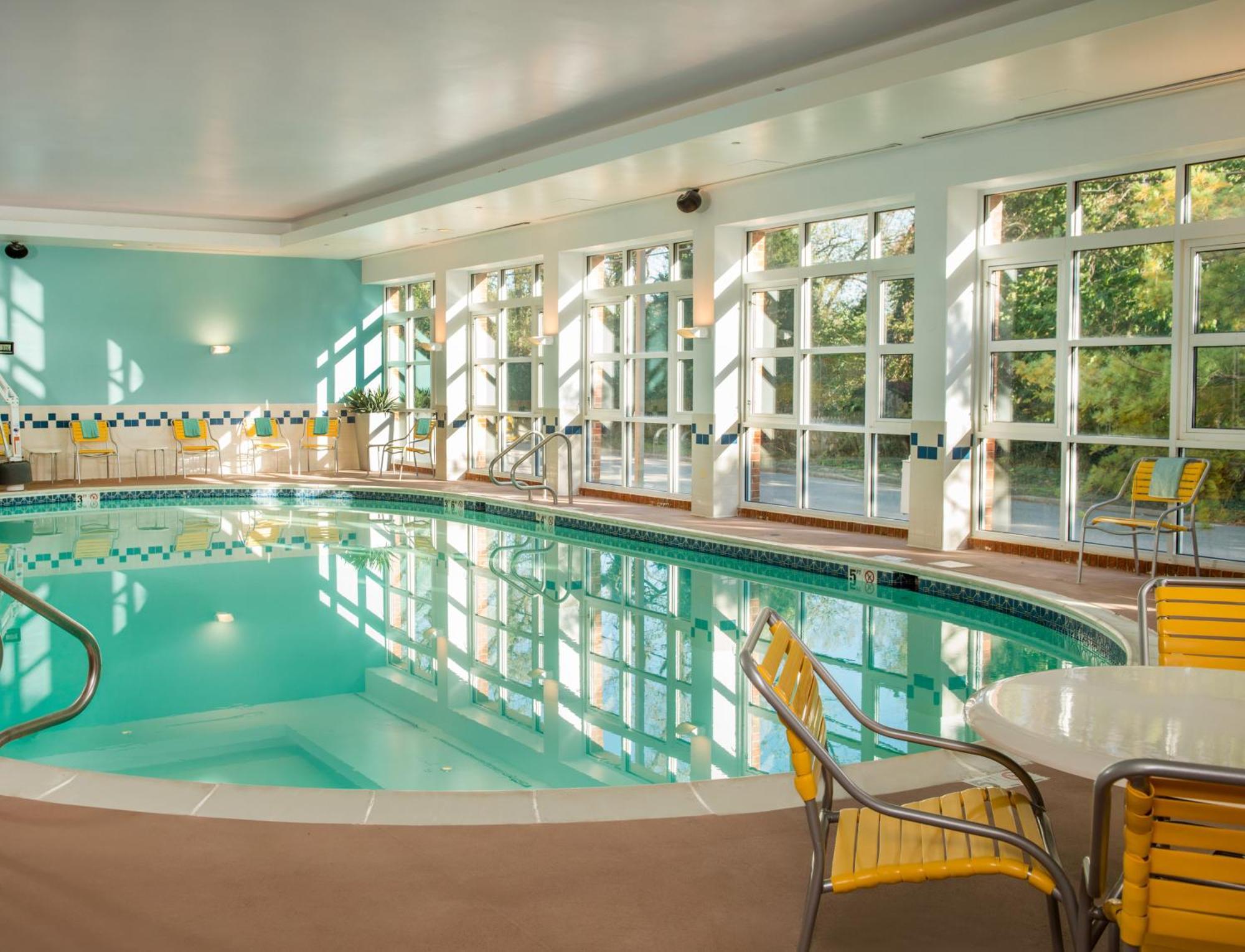 Fairfield Inn & Suites By Marriott Вильямсбург Экстерьер фото