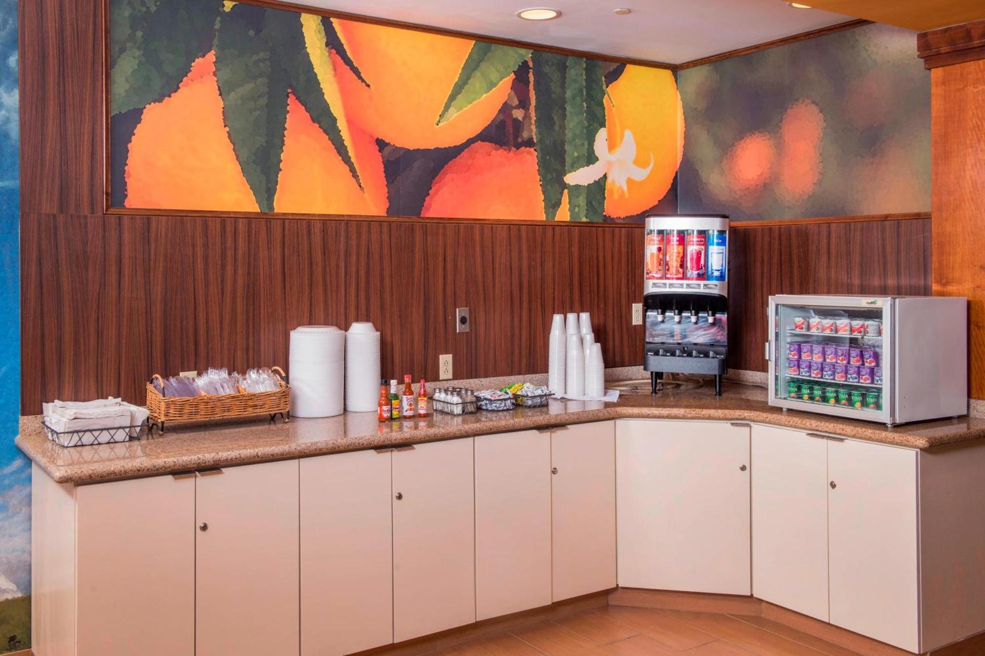 Fairfield Inn & Suites By Marriott Вильямсбург Ресторан фото