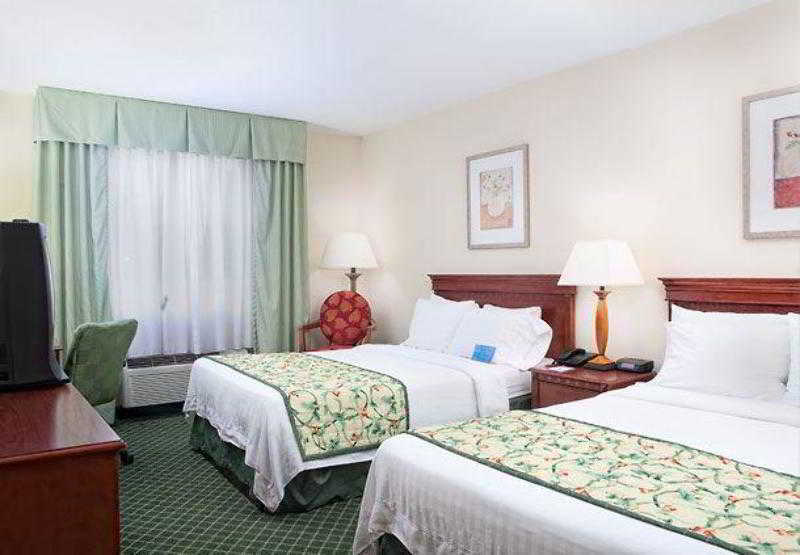 Fairfield Inn & Suites By Marriott Вильямсбург Экстерьер фото